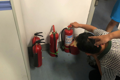 生科院開展&ldquo;安全生產(chǎn)月&rdquo;實(shí)驗(yàn)室和?；穼ｍ?xiàng)檢查